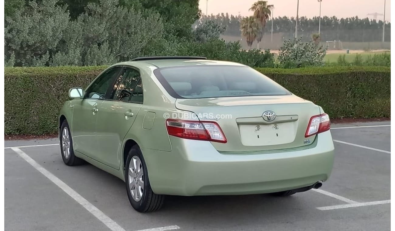 تويوتا كامري Hybrid Full option
