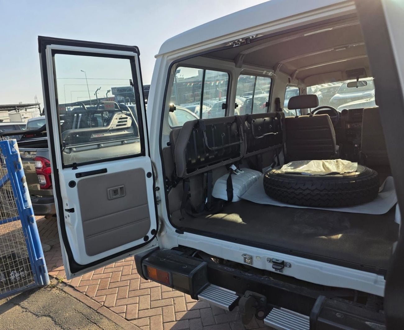 Toyota Land Cruiser DLX Diesel 2.8 liter ,Automatic gear ,Manual  Windows ,Left Hand Drive
