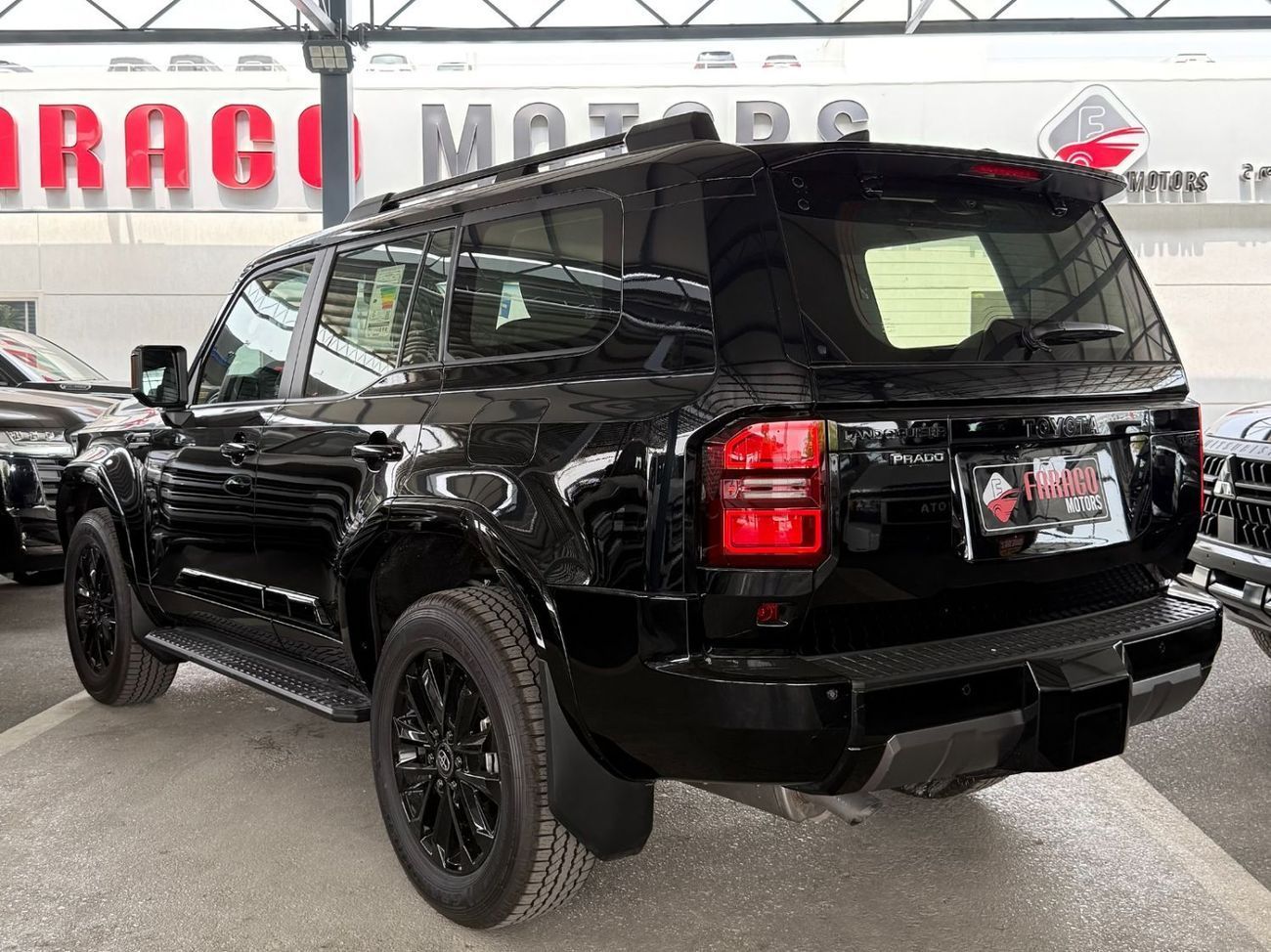 تويوتا برادو LUXURY 2.4 TURBO **EXPORT ONLY**التصدير فقط خارج الخليج***