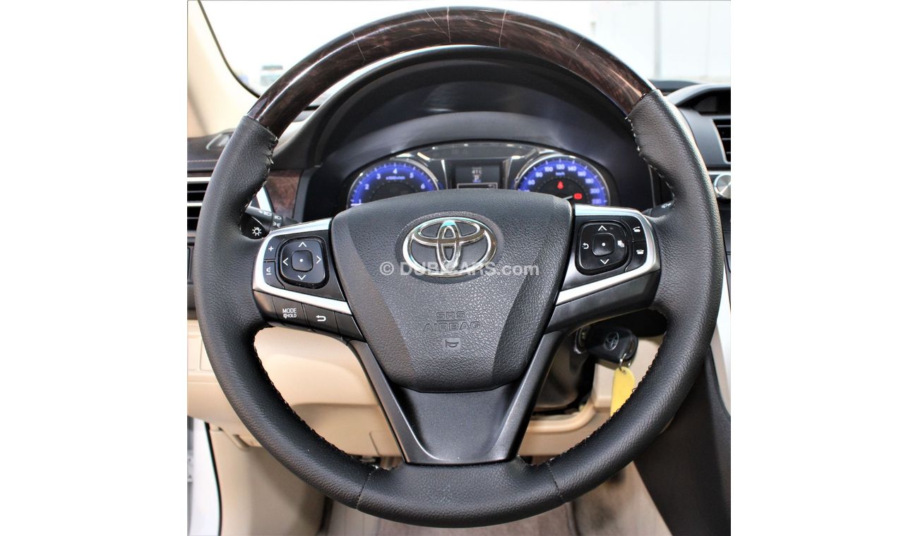 تويوتا كامري تويوتا كامري 2016 وارد تركي بدون حوادث بحالة ممتازة نظيفه جدا من الداخل والخارج