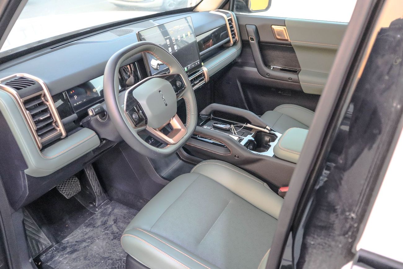 Chery EQ3 Chery EQ3 (also referenced as “iCar 03 / EQ3”) – 2025 Model (iWD / iWD AWD