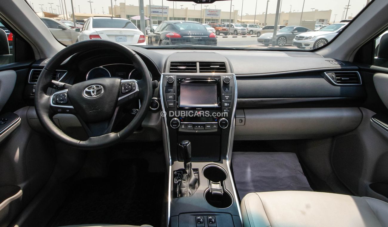 Toyota Camry XLE