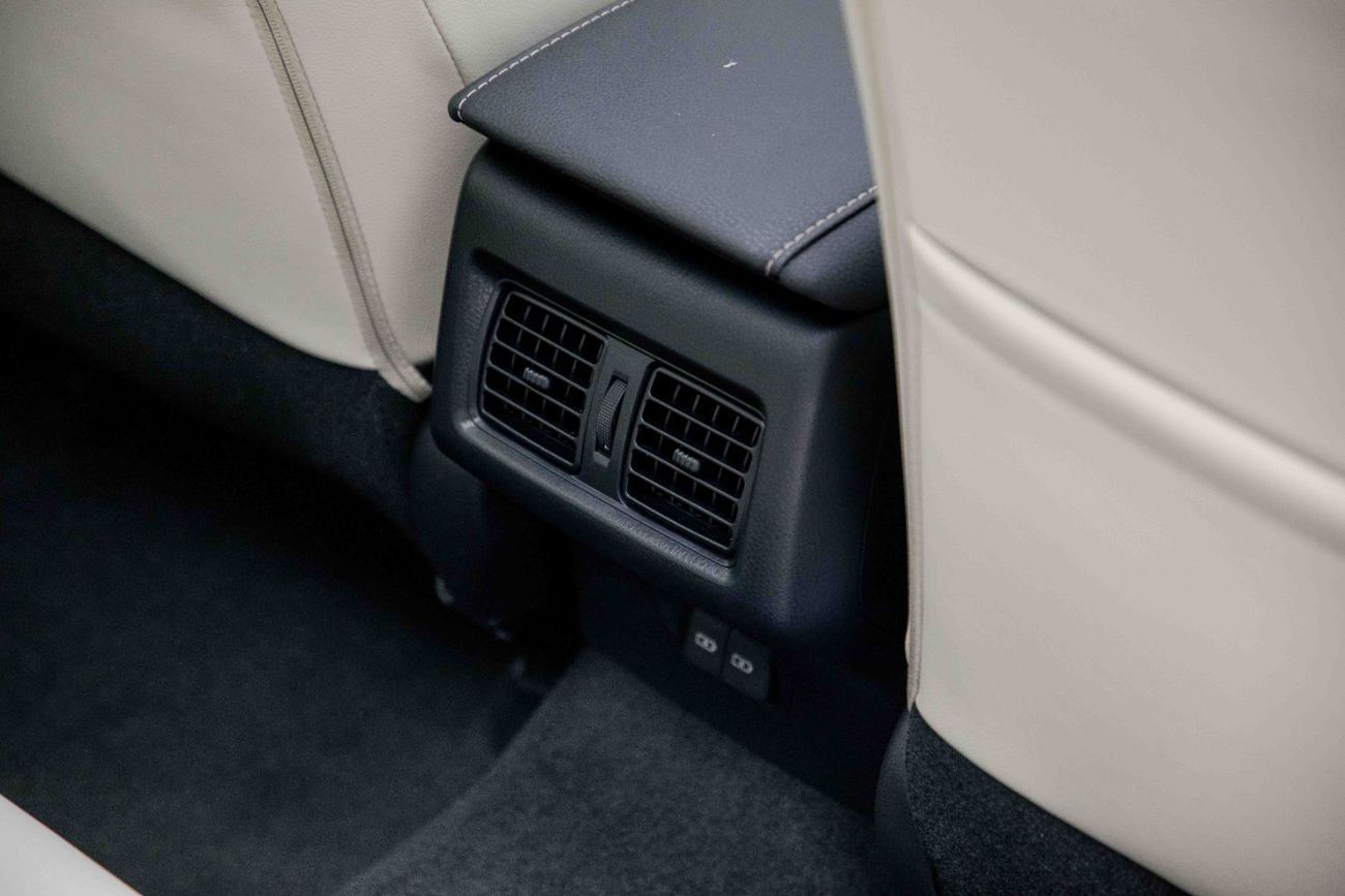 Toyota Camry GLE 2.5L - Netural Black Inside Formage  | Export Only