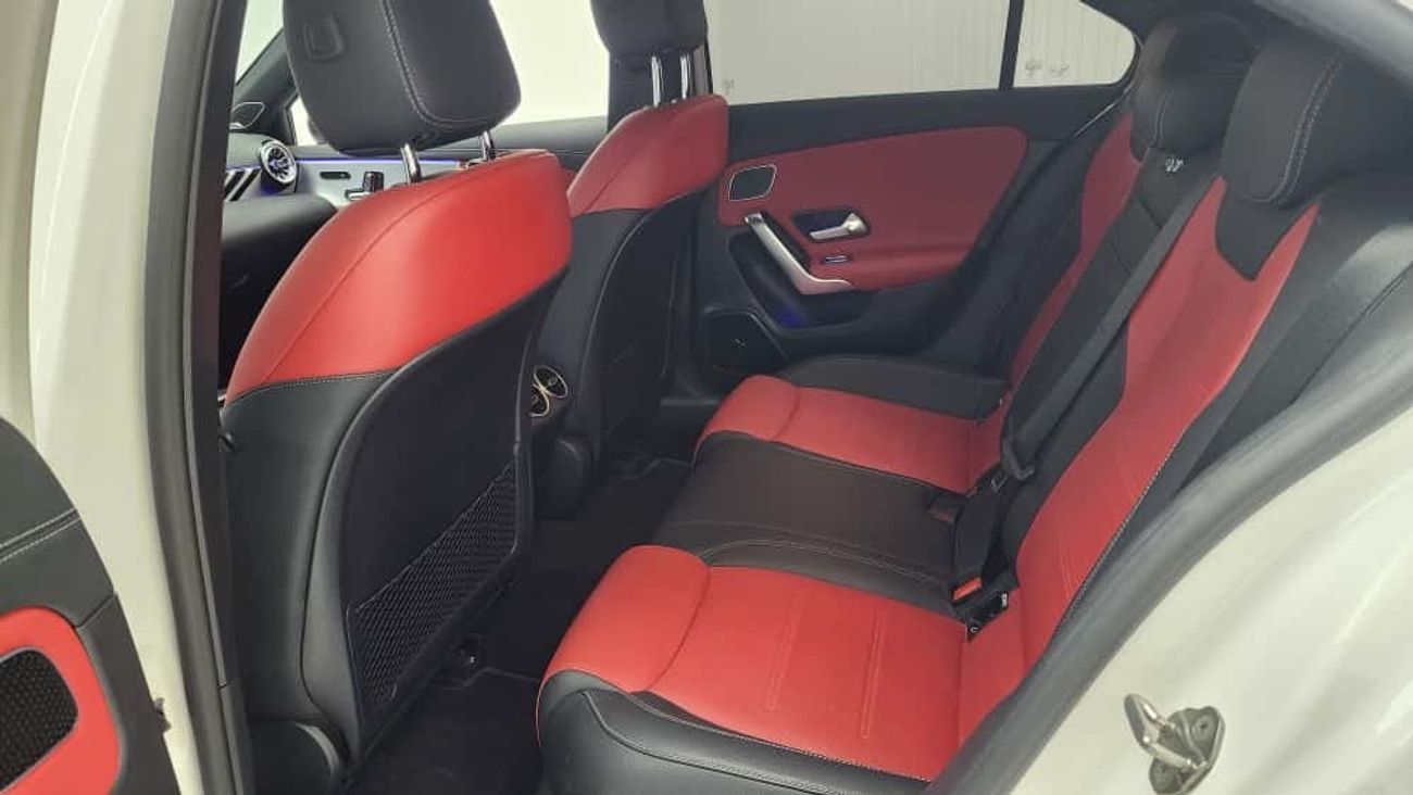 مرسيدس بنز A 35 AMG 