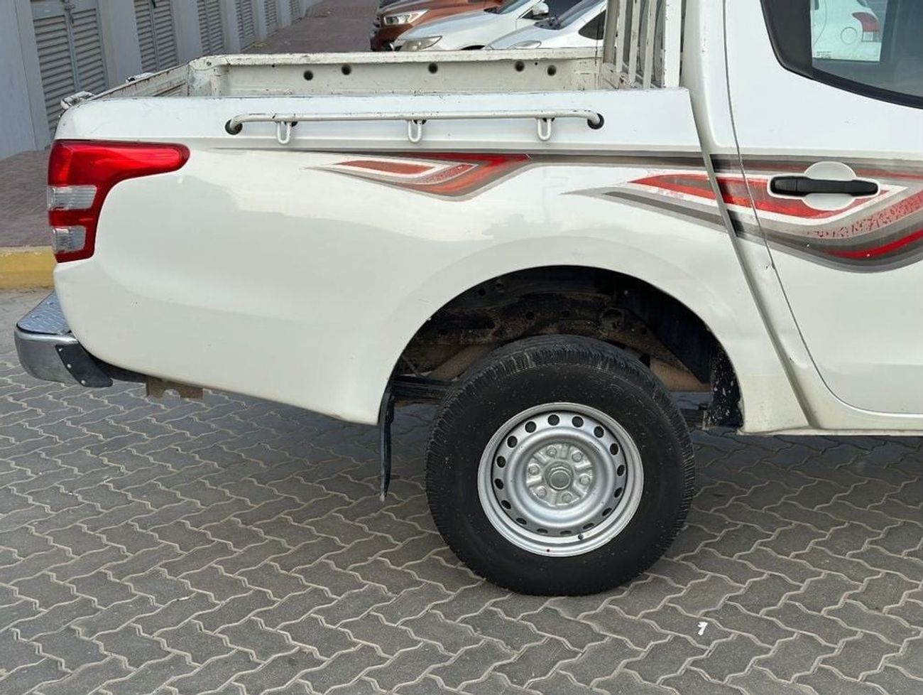 Mitsubishi L200 GLX 2.4L