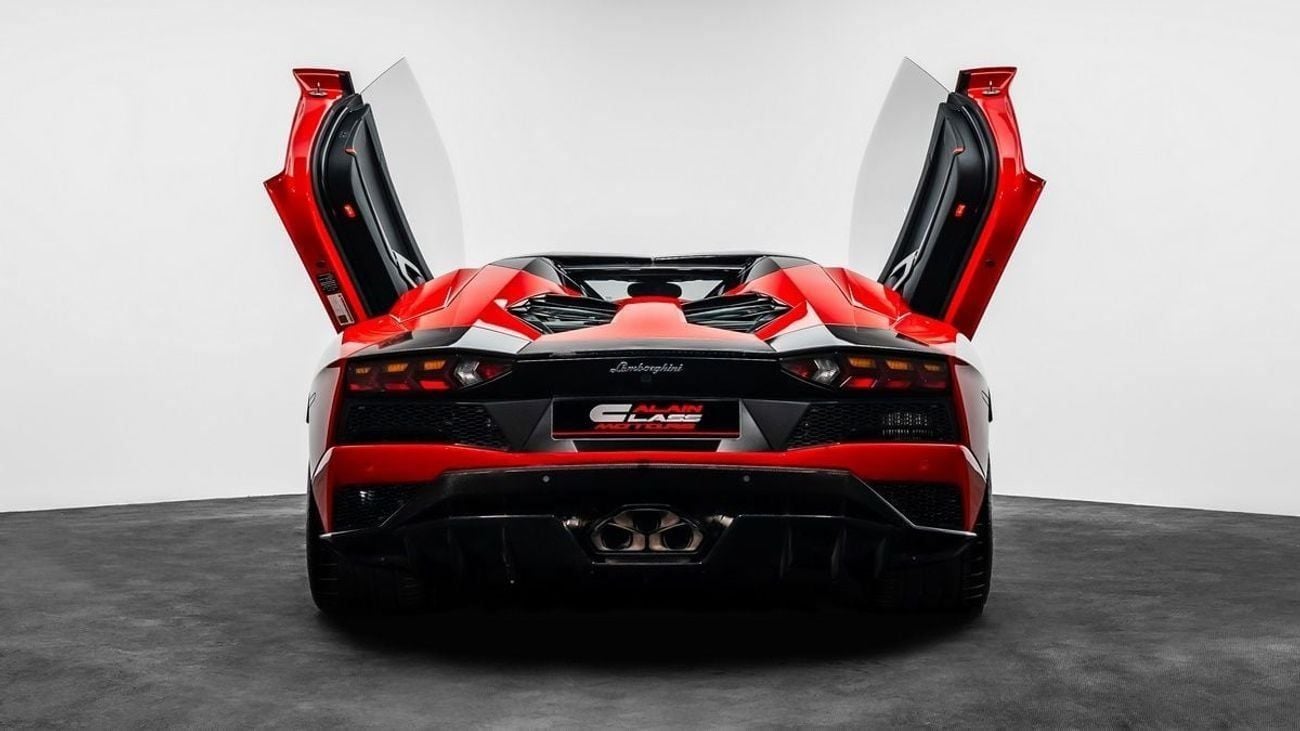 Lamborghini Aventador S Roadster - 2021 - GCC