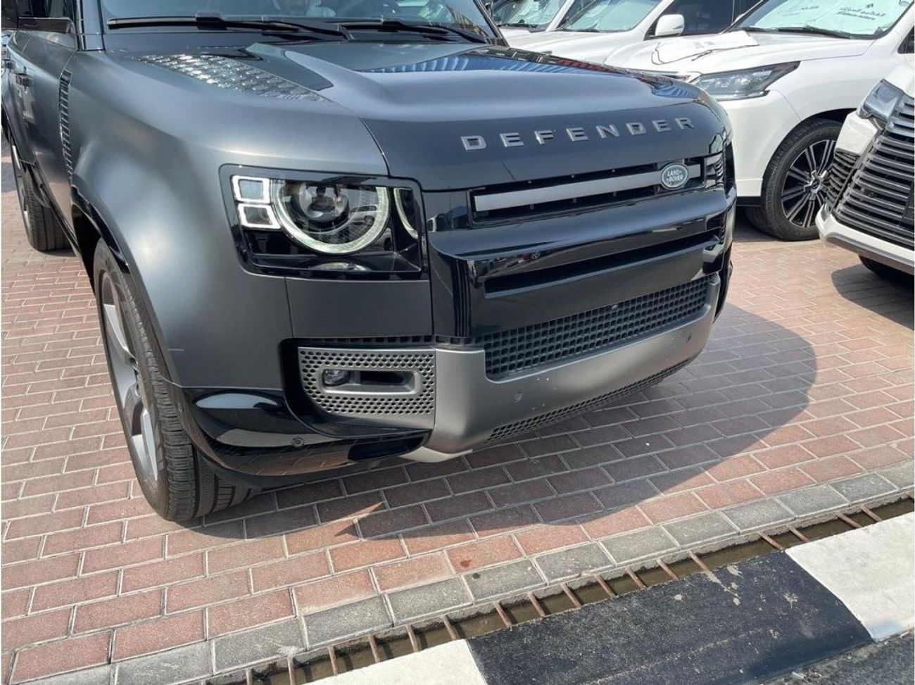 Land Rover Defender LANDROVER DEFENDER V8 CARPATHION EDITION GERMAN SPEC