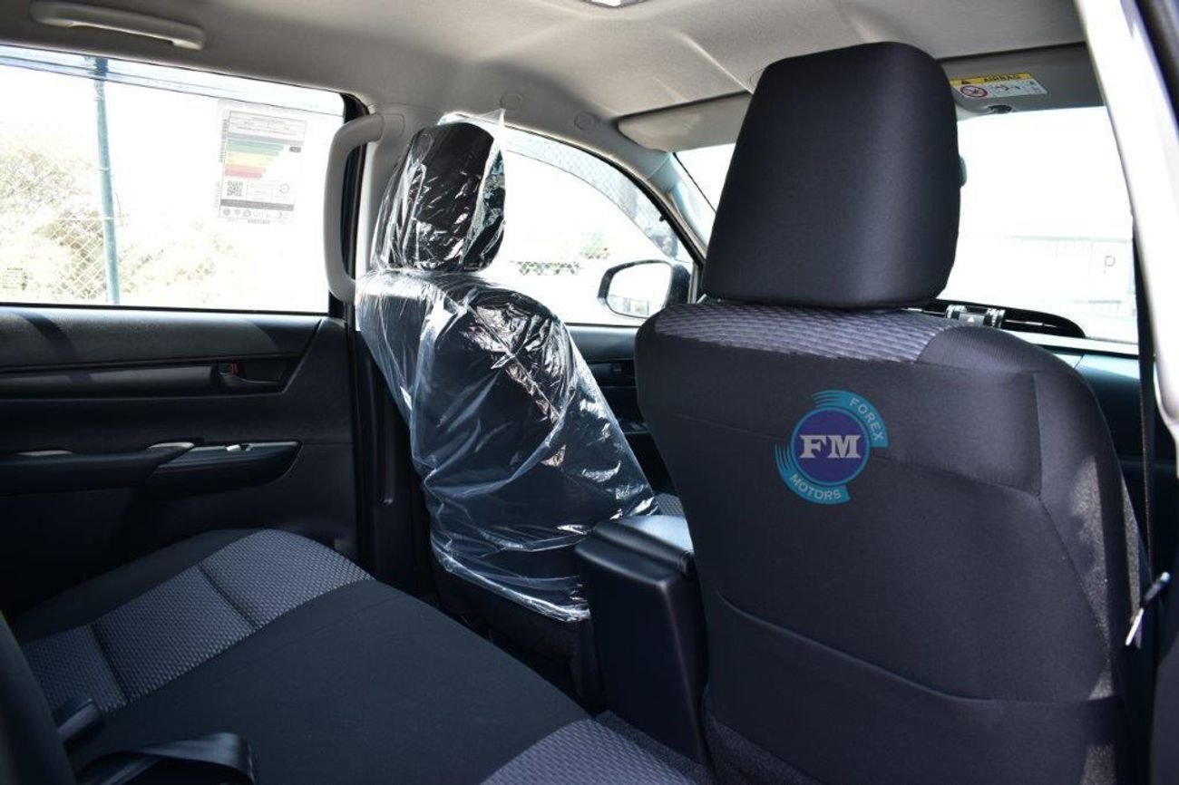 تويوتا هيلوكس Double Cab Pickup DLX-G 2.4L Diesel 4WD Automatic