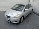 Toyota Yaris BASE