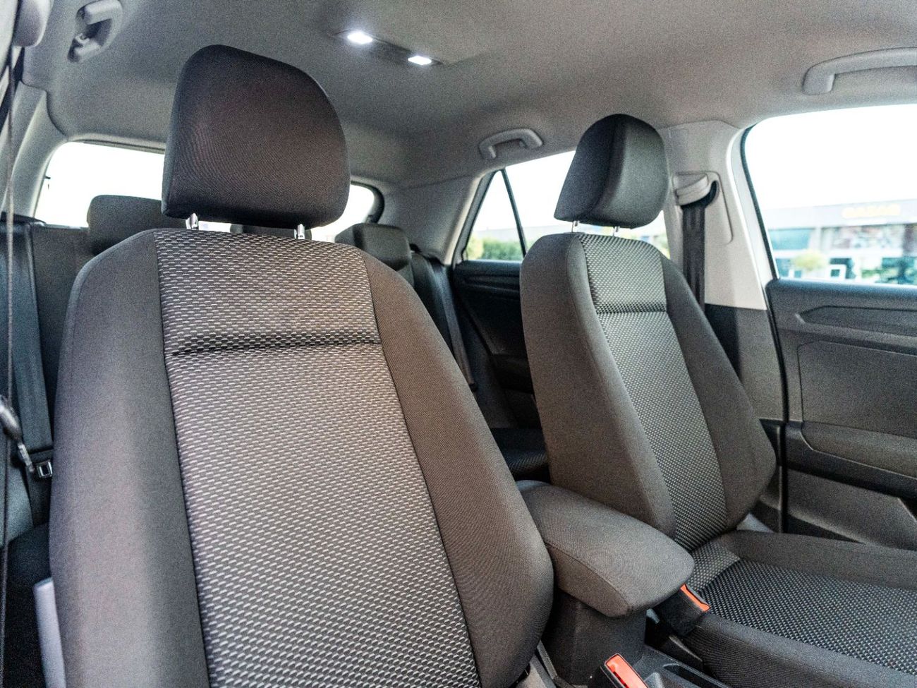 فولكس واجن T ROC TREND