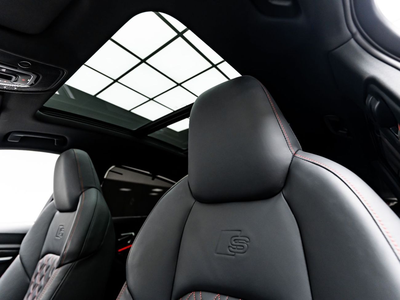 أودي Q8 إي ترون 55 quattro S Line