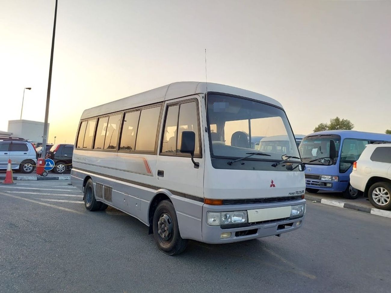 Mitsubishi Rosa MITSUBISHI ROSA BUS RHD 1997 MODEL 4.5 L DIESEL AUTOMATIC(PM41219)