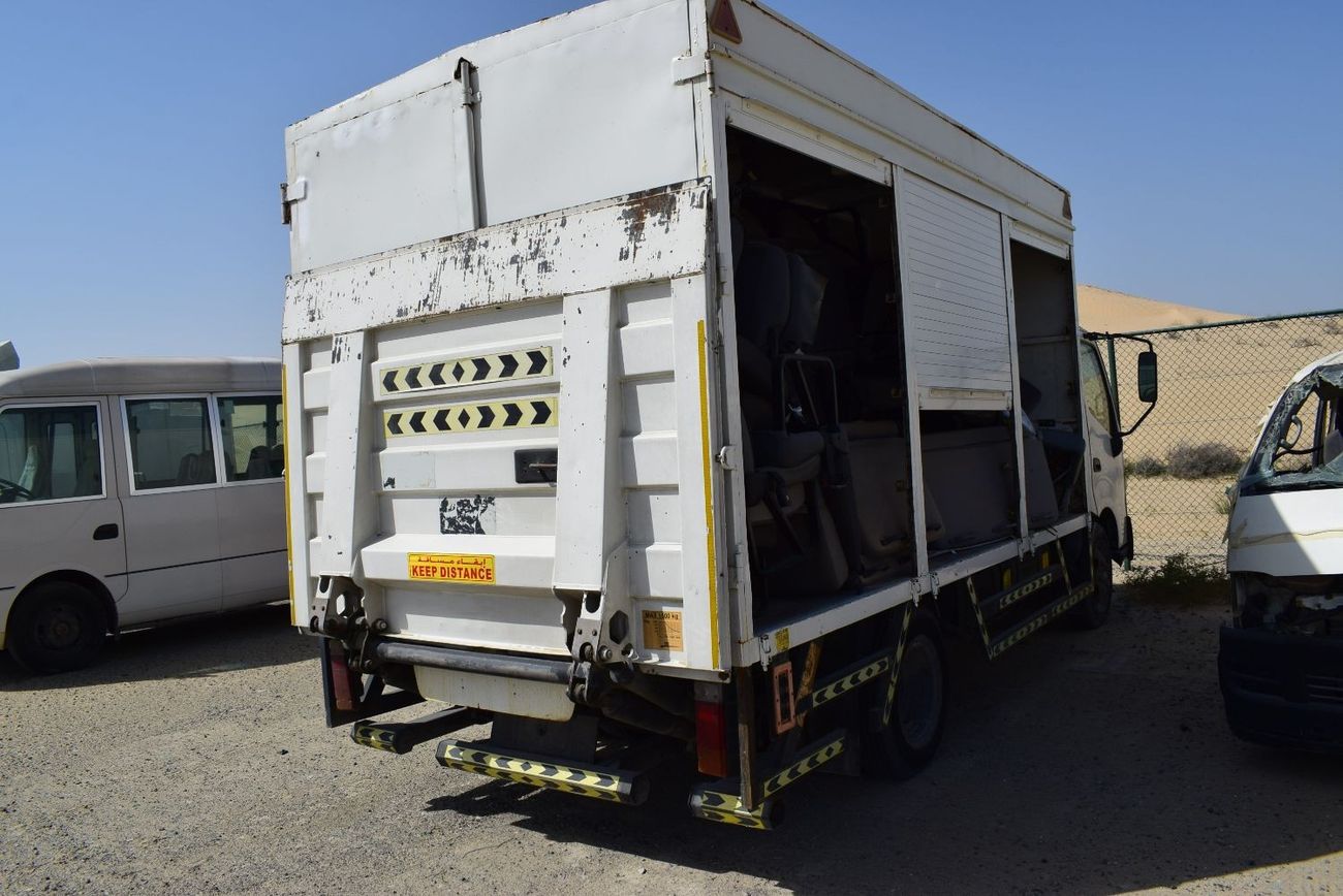 Toyota Dyna Toyota Dyna Pick up, model:2014. excellent condition