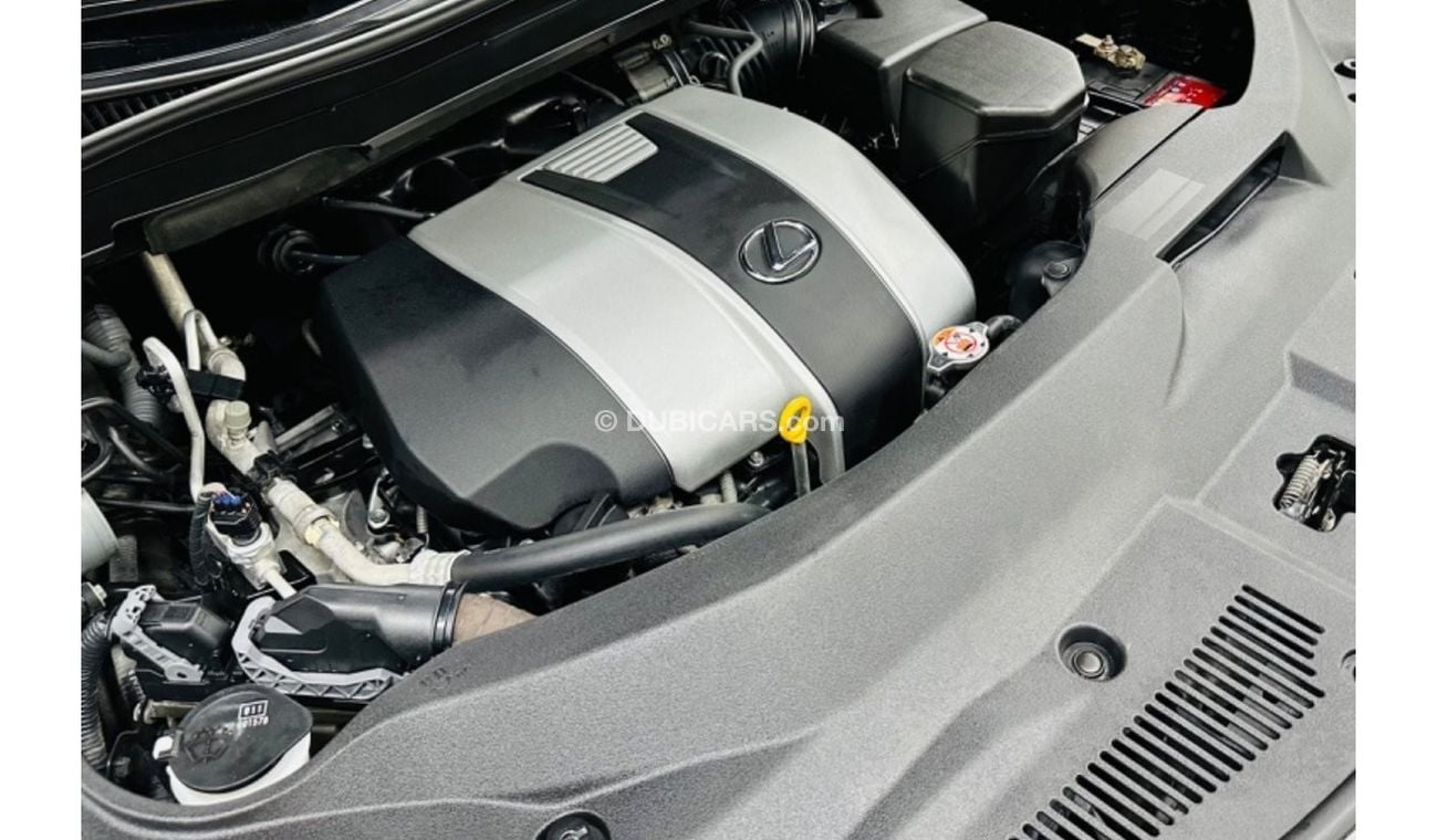 Lexus RX350 GCC .. FSH .. Platinum .. DVD .. Panoramic Roof