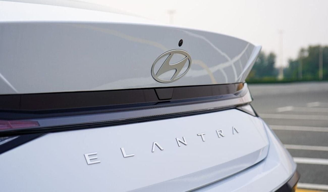 Hyundai Elantra 3years warranty and 2 years service Contact number 0507273386