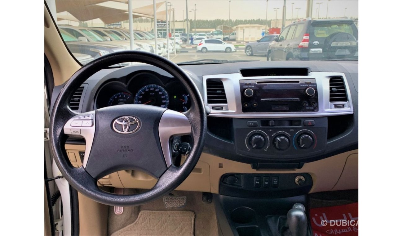 Toyota Fortuner Toyota Fortuner 2.7cc EXR with alloy wheels, Bluetooth and cruise control