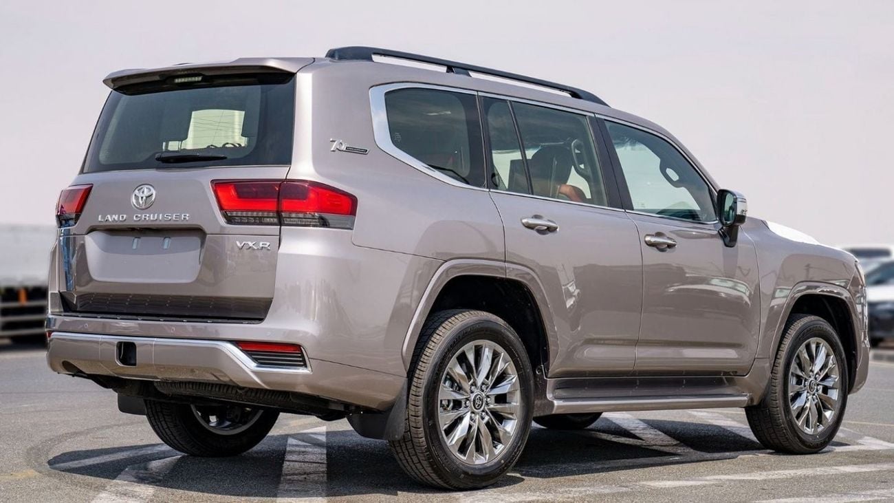 Toyota Land Cruiser 300 VXR V6 3.3L Diesel Brand New