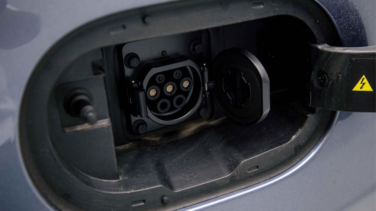 BYD Seal 05 DM-i 1.5L Petrol Engine + Electric Motor (DM-i Plug-in Hybrid) | 4 Door | 5 Seater