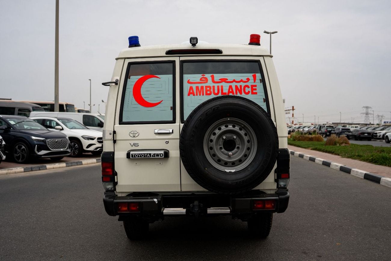 Toyota Land Cruiser Toyota Land Cruiser 78LC78 4.0L V6 Hardtop Ambulance manual