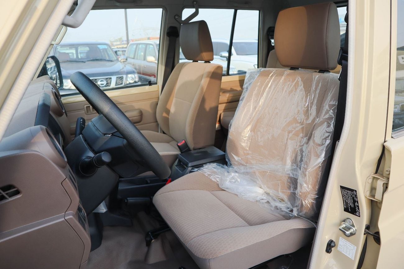 Toyota Land Cruiser Pick Up Std 4.0L Double Cab Utility 4WD