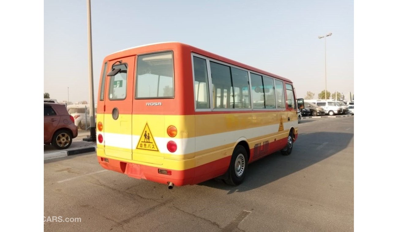 Mitsubishi Rosa MITSUBISHI ROSA BUS RIGHT HAND DRIVE (PM1059)