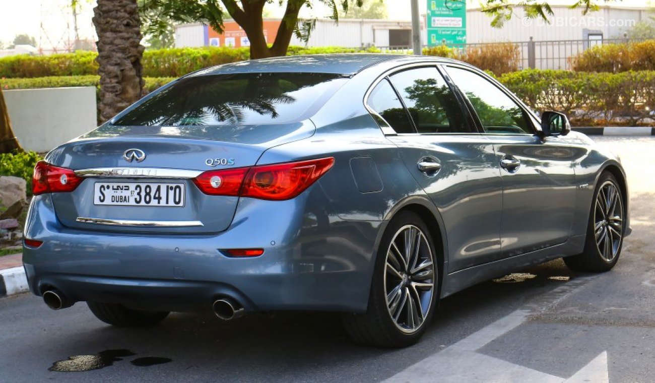 Infiniti Q50 Sport 3.7 Hybrid