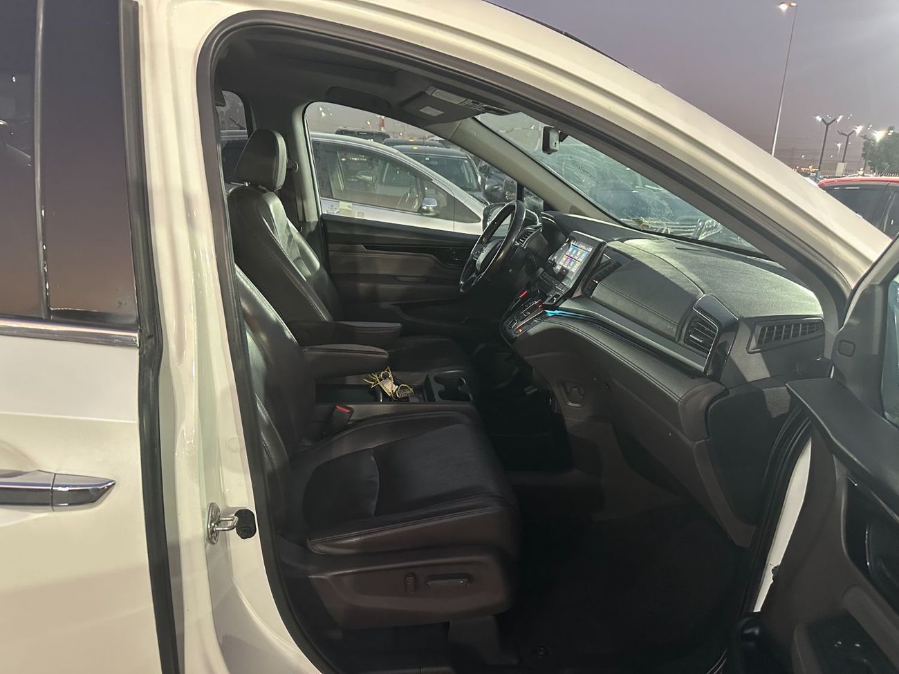 هوندا أوديسي Touring 3.5L