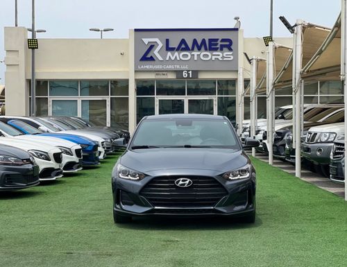 Hyundai Veloster Std 600 Monthly payments / Hyundai Veloster / USA / Economy Car / very good condition