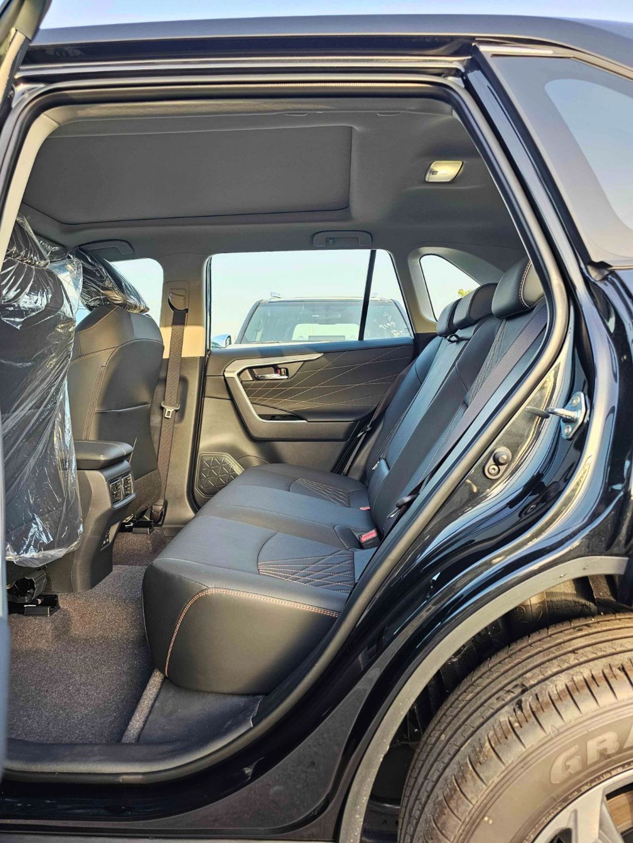 Toyota RAV4 STYLE PLUS / 2.0L PETROL / 360* CAMERAS WITH PANORAMIC ROOF / FULL OPTION (CODE # STYLE PLUS)