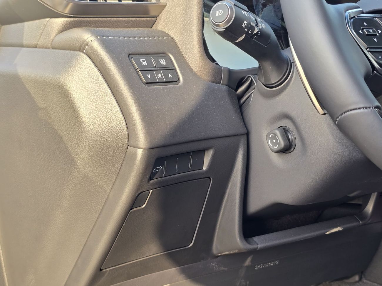 Lexus LX 600 3.5L Turbo + White color