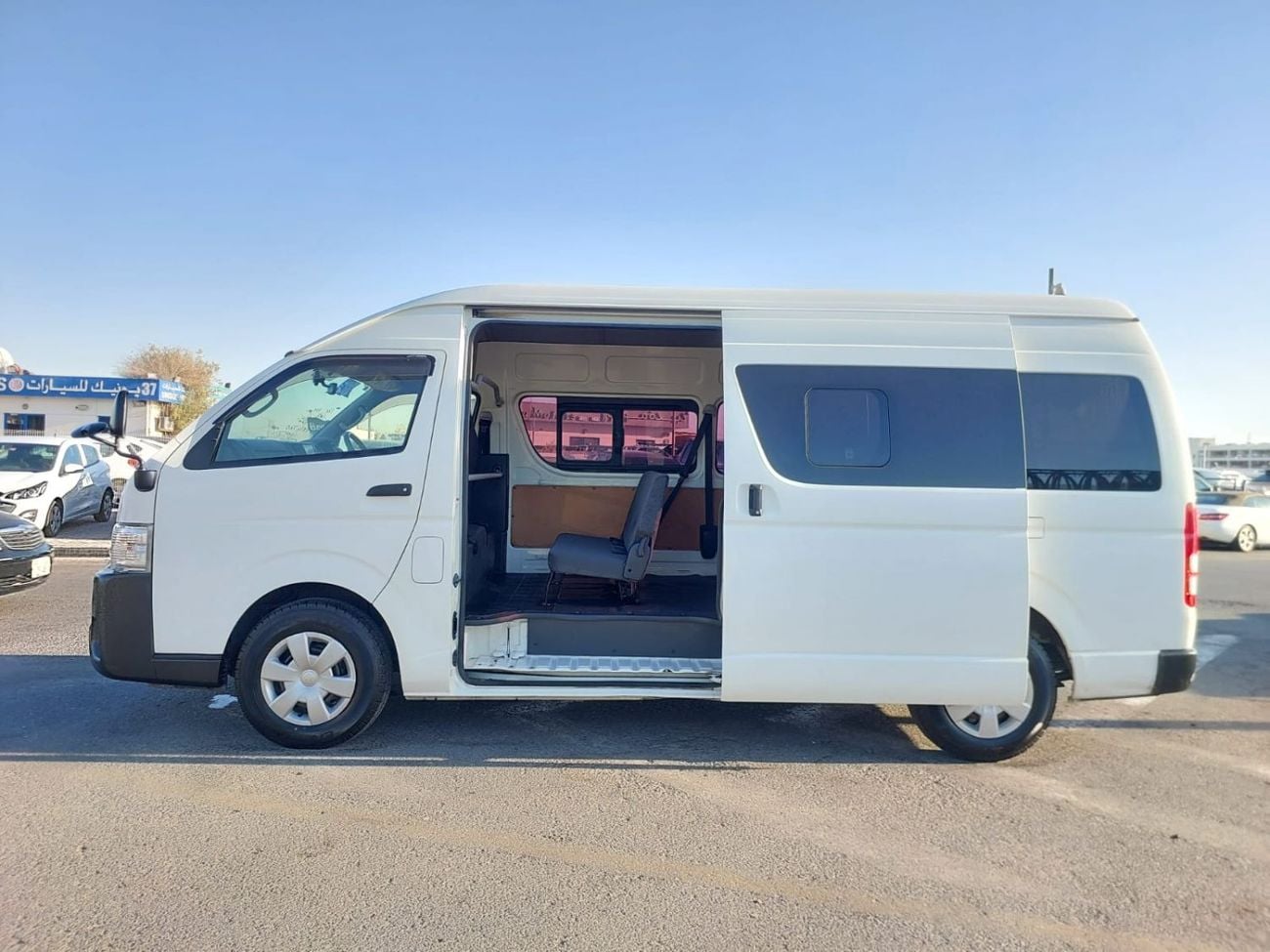تويوتا هاياس 2015 TOYOTA HIACE VAN DX RHD DIESEL AUTOMATIC 3.0L(PM16720)