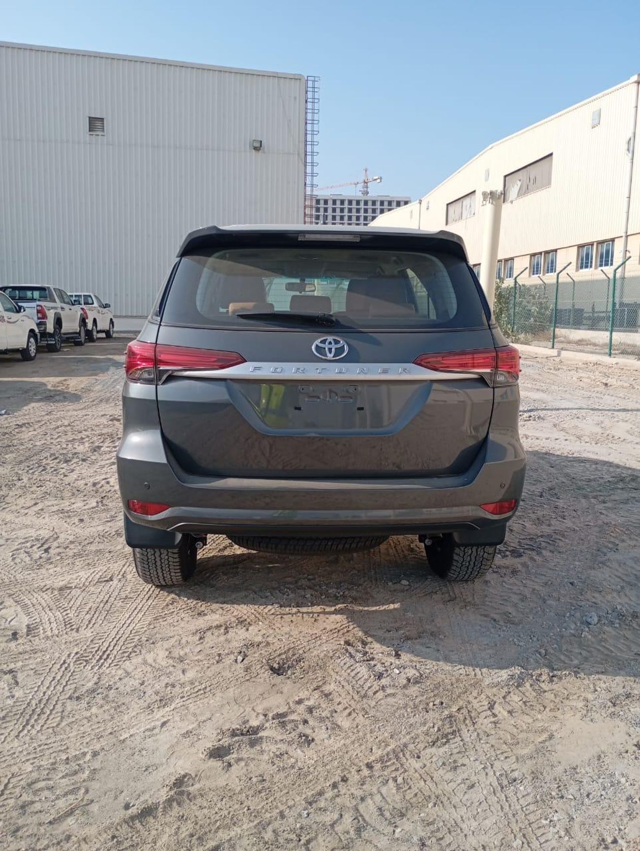 تويوتا فورتونر 2.4 DIESEL, KEYLESS ENTRY, MONITOR,CRUISE CONTROL, MODEL 2026