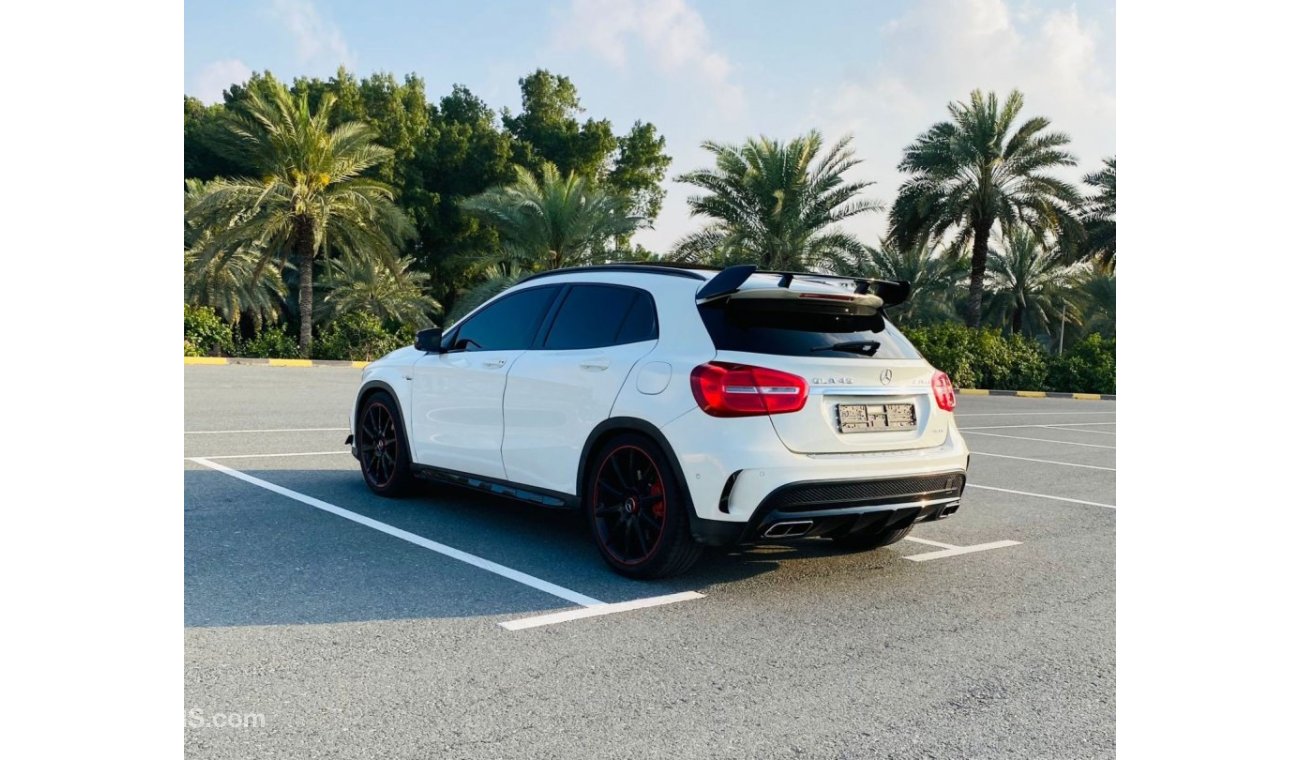 مرسيدس بنز GLA 45 AMG STD صبغ وكالة بحالة الوكالة لا يحتاج إي مصاريف مسرفس جاهز للتسجيل