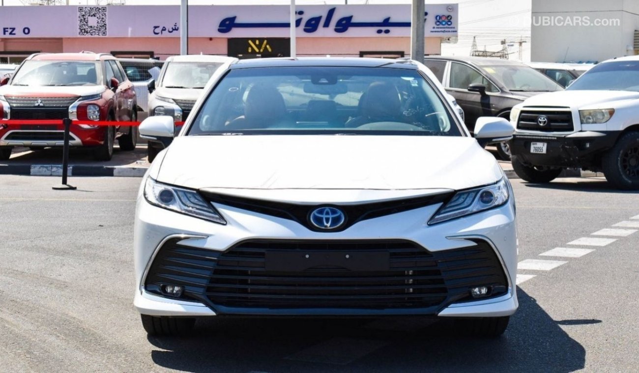 Toyota Camry Brand New Camry Grande 2.5L Hybrid | 40th Anniv | White/Brown | 2023 Model |