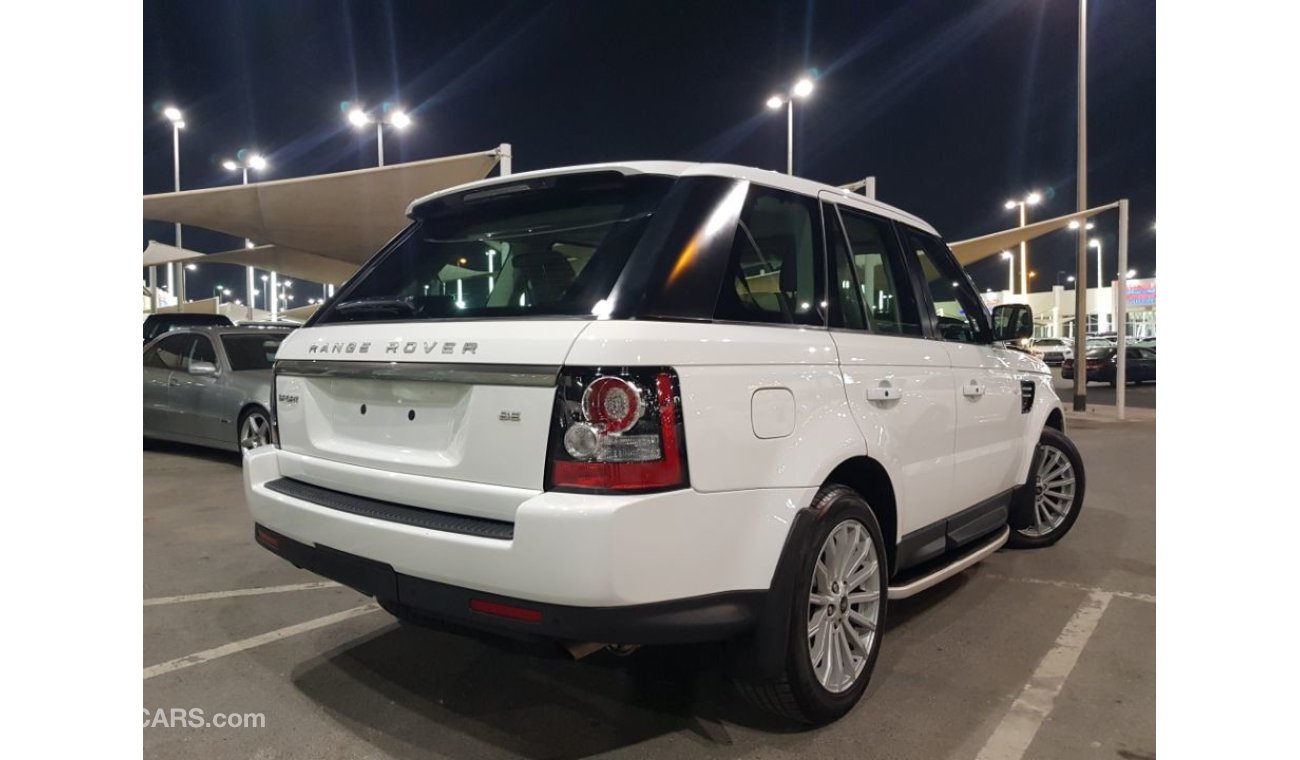 Land Rover Range Rover Sport SE Car good condition GCC services agency low km