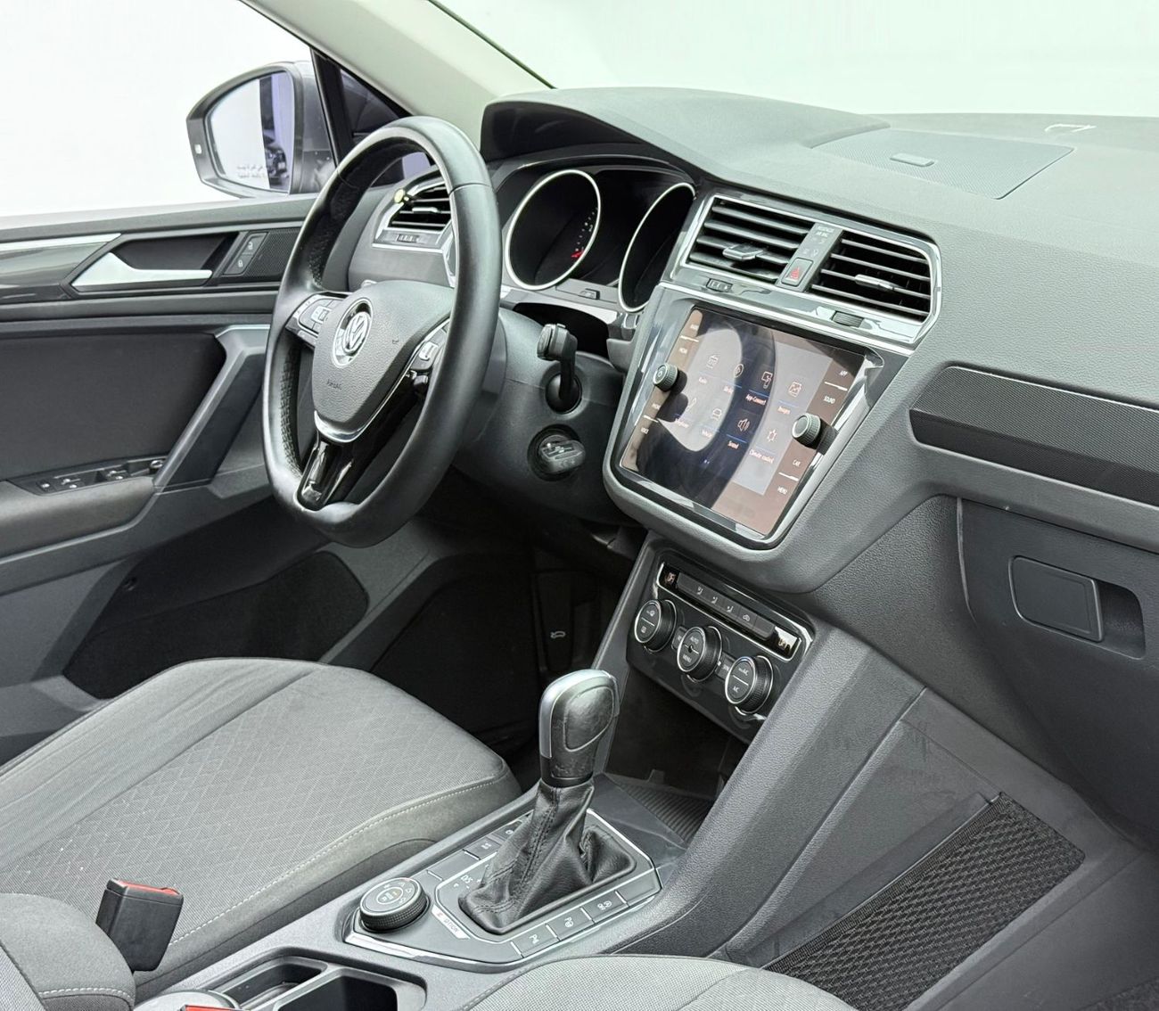 Volkswagen Tiguan 2020 Volkswagen Tiguan, 1 Year Unlimited KM Warranty, Full Service History, GCC