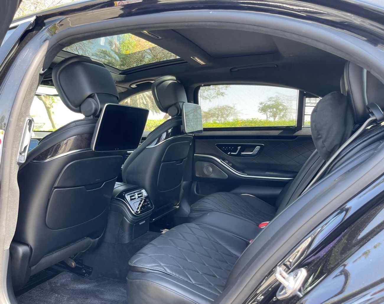 مرسيدس بنز S 580 اكسكلوسيف 4M