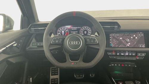 أودي RS3 TFSI quattro | شامل الضمان | 0 ﺪﻔﻋﺓ ﺃﻮﻟﻯ