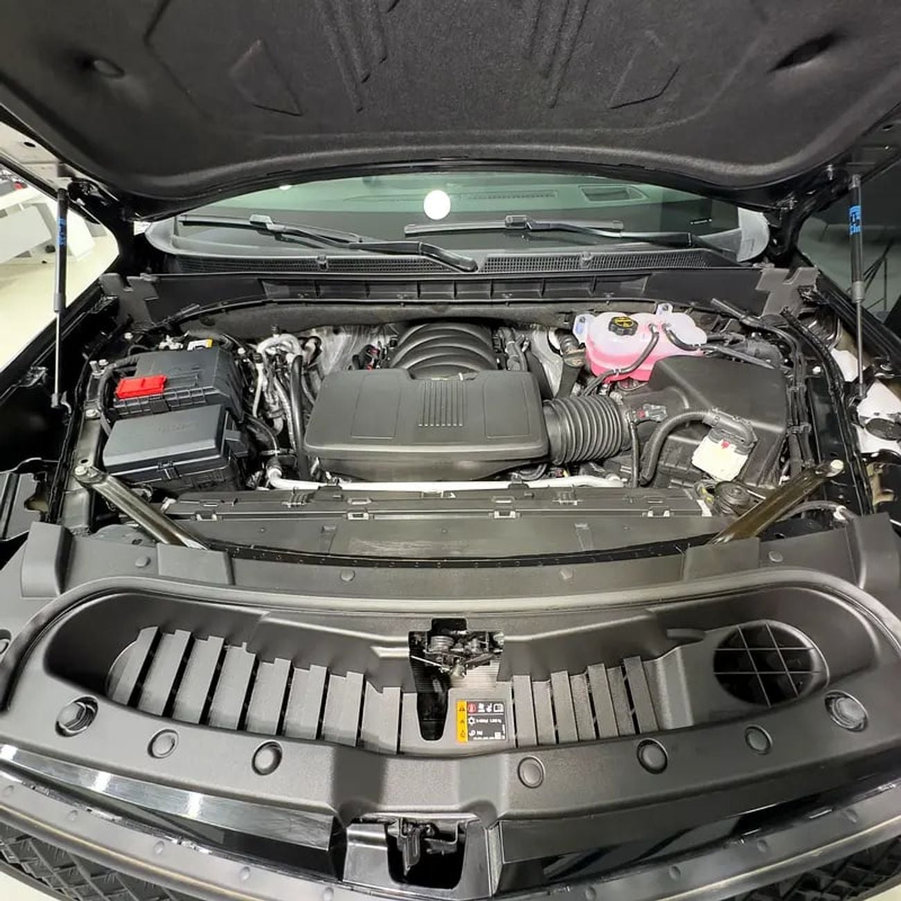 كاديلاك إسكالاد Sport Platinum 6.2L 4WD Sport Platinum