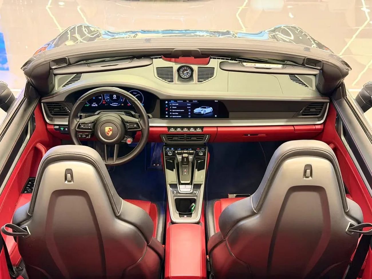بورش 911 Carrera 4 | GCC Specs | Brand
