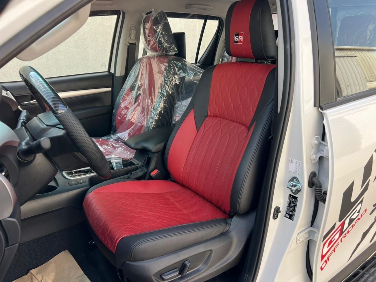 Toyota Hilux GR-SPORTS DIESEL AUTOMATIC 4-CYLINDER PICK UP GR-SPORTS 2.4L DIESEL A/T MY2026