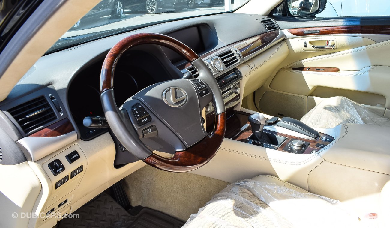 Lexus LS460