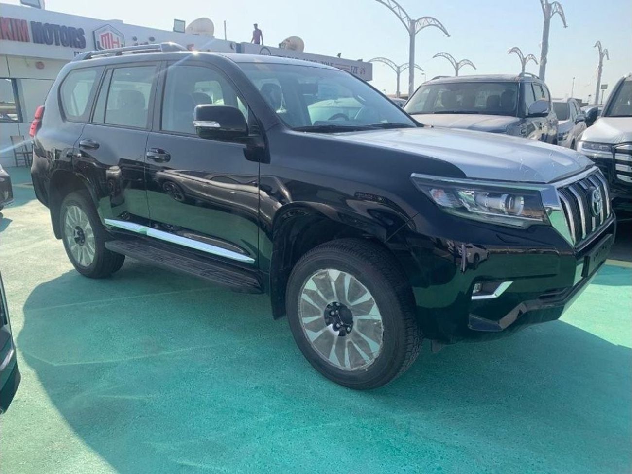 تويوتا برادو 2023 new TOYOTA PRADO 2700CC VXR FULL OPTION PETROL AUTOMATIC ZERO KM