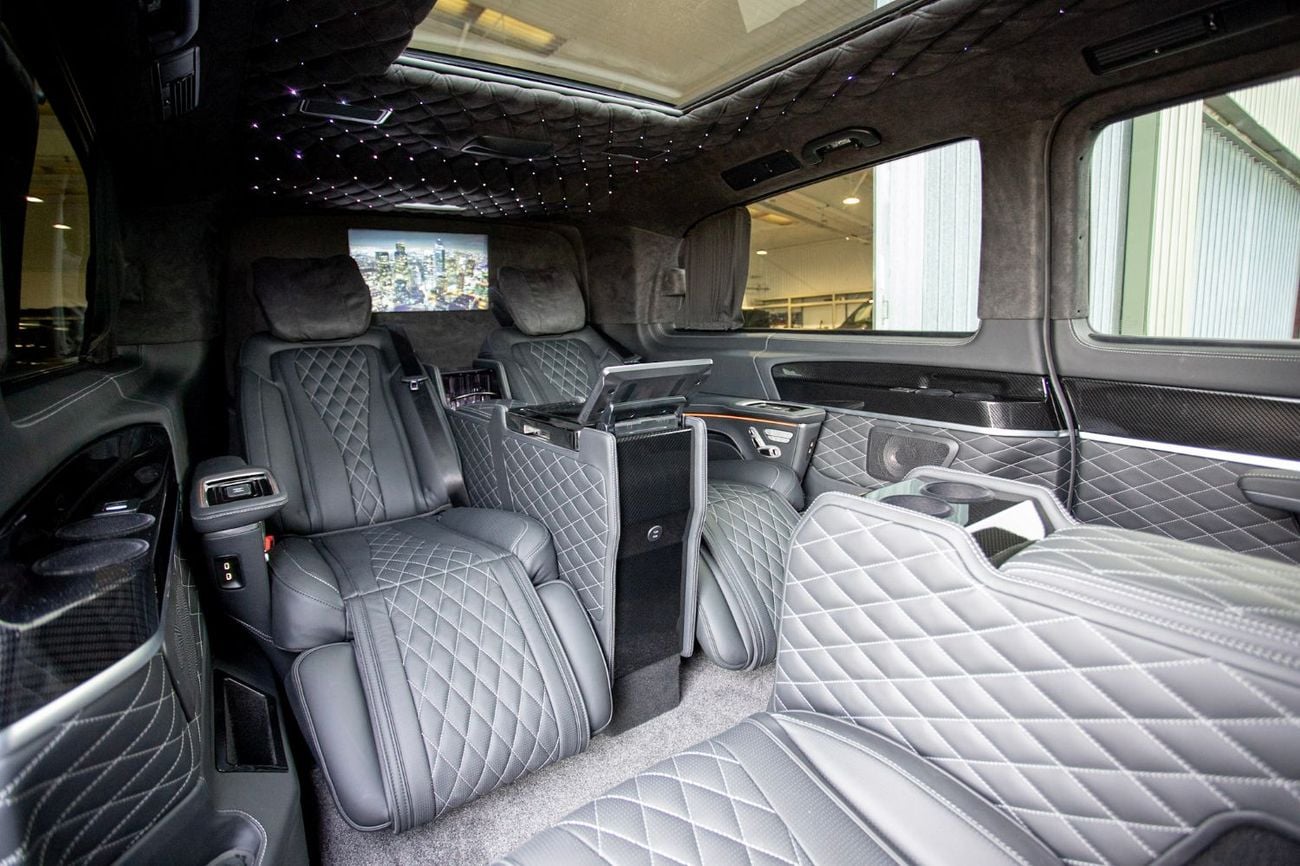 مرسيدس بنز V 300 Senzati® Jet Class® Oryx Edition® 6 Seat Ebony Leather