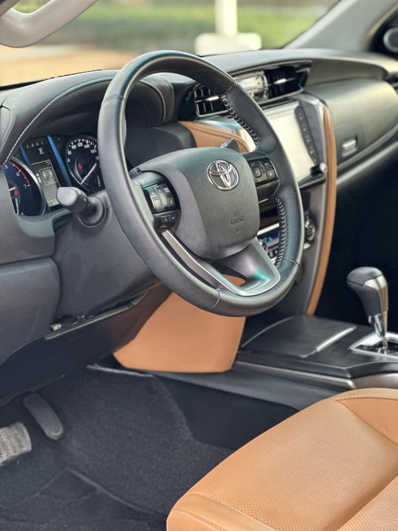 تويوتا فورتونر VXR 4.0L (278 HP)