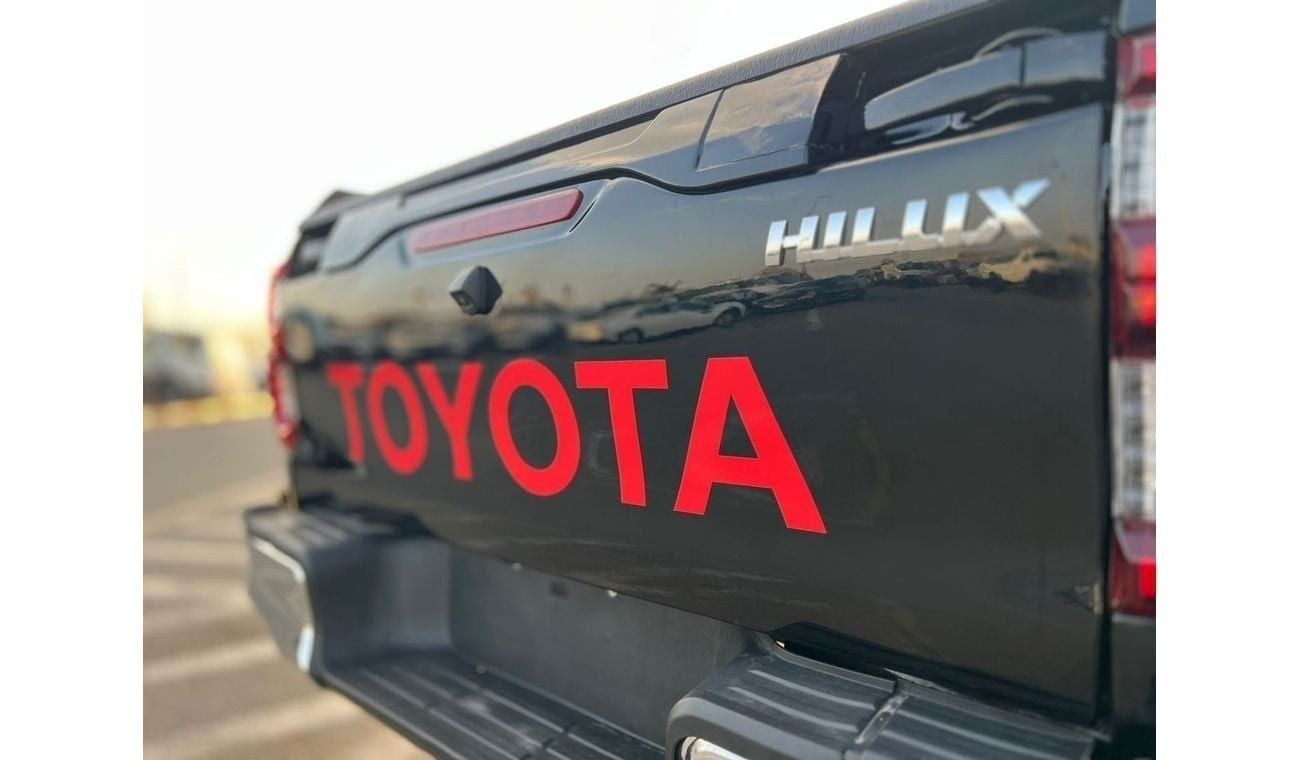 تويوتا هيلوكس 2016 TOYOTA HILUX MT FULL OPTION 2.7L V4 4X4 - 4 Wheel Drive - GOOD CONDITION