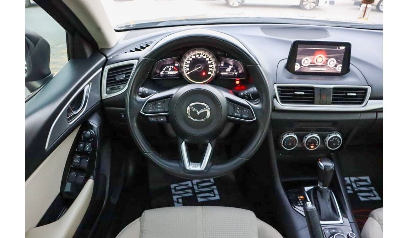 مازدا 3 Luxury Plus 2.0L MAZDA 3 FULL OPTION/ GCC / 2017 / First Owner