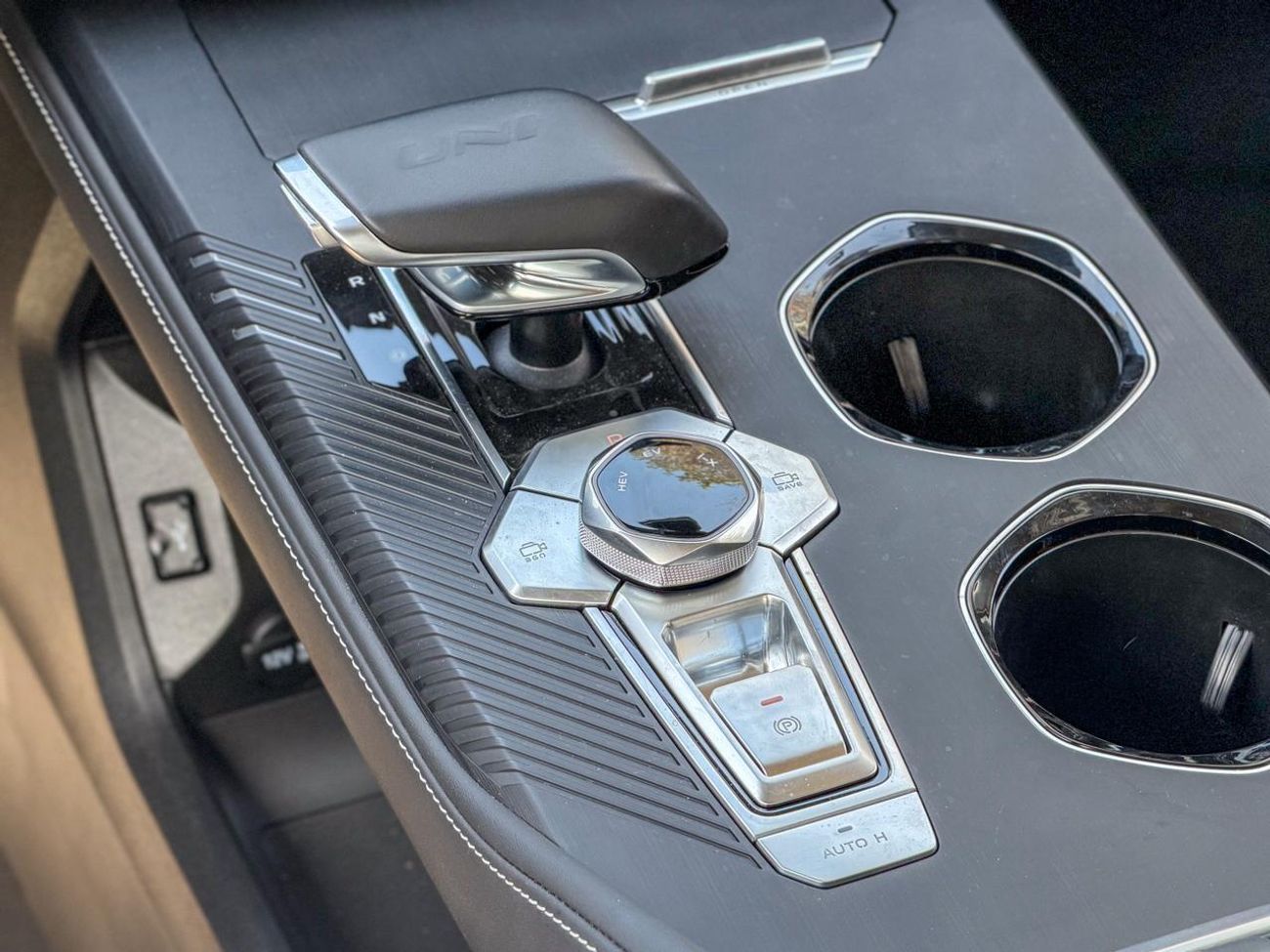 Changan Uni K 2024 New Changan Uni-K iDD FWD | 1.5T Hybrid (Plug-In) | Range (1,100 Km) | 316 Hp | Warranty