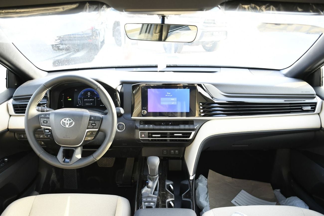 Toyota Camry 2026 Toyota Camry 2.5L LE HEV GCC !  Saudi Spec ! ( Ready Stock )