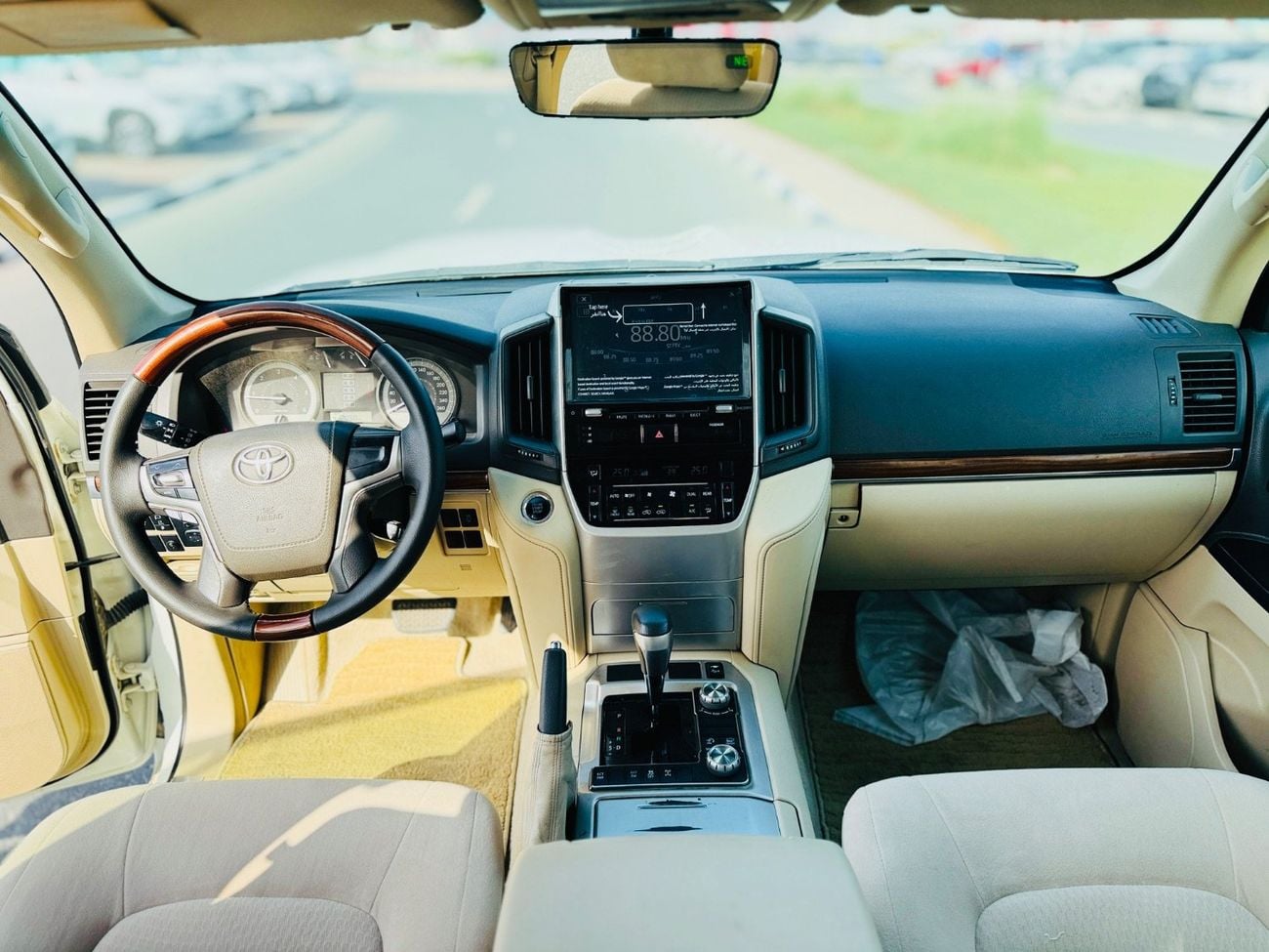 Toyota Land Cruiser G.x.r V8